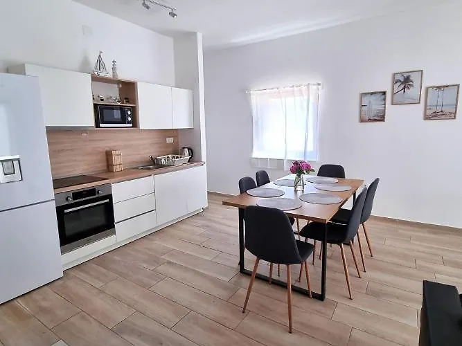 Leticia Apartman