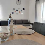 Leticia * Vrsi