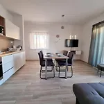 Leticia * Vrsi