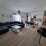Leticia Apartament