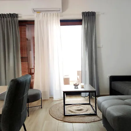 Apartment Leticia *