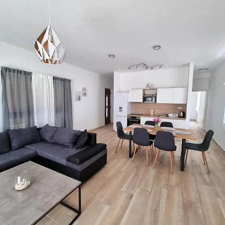 Apartamento Leticia *
