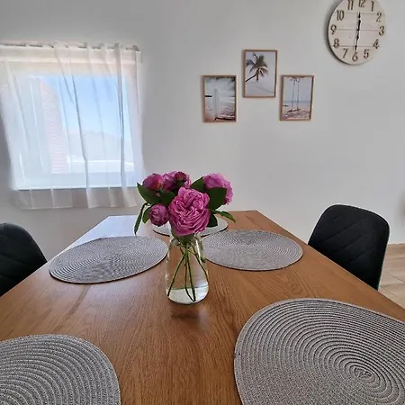 Leticia Apartamento Vrsi