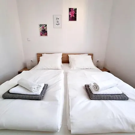 Apartamento Leticia *
