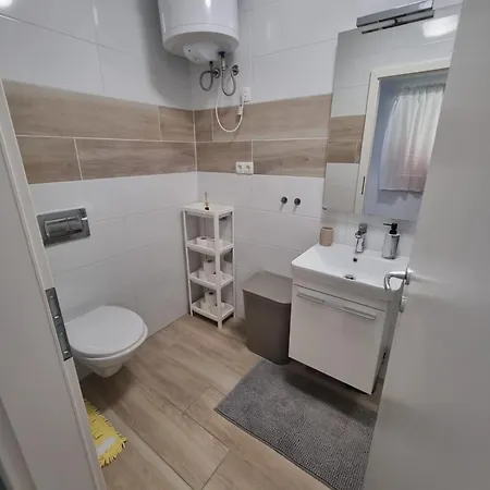 Leticia Apartamento *