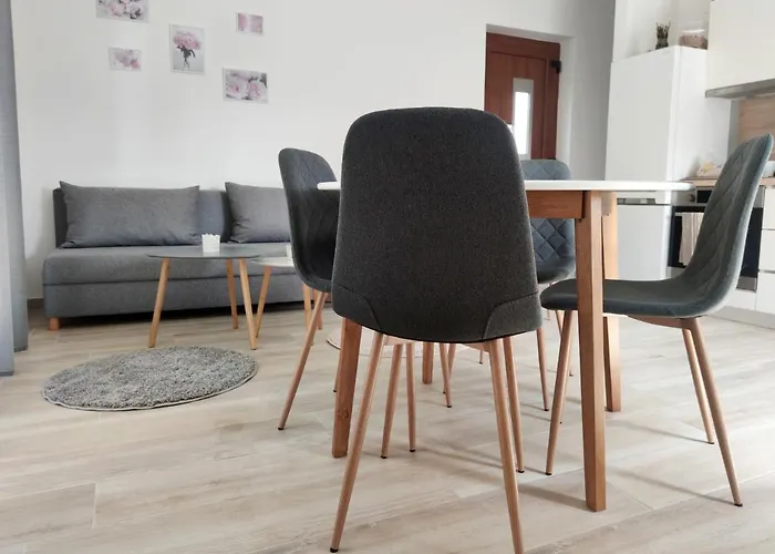 Leticia Apartament