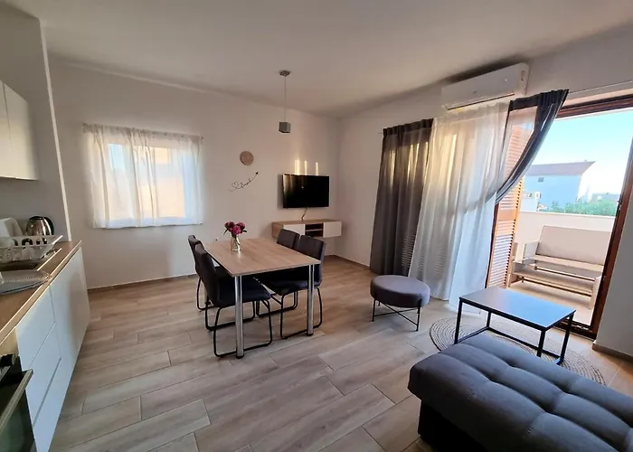 Apartament Leticia *